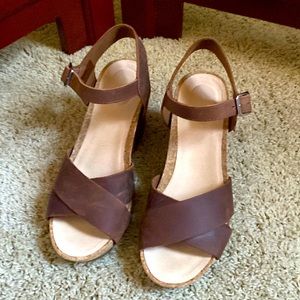 Rarely worn Clarks wedges
